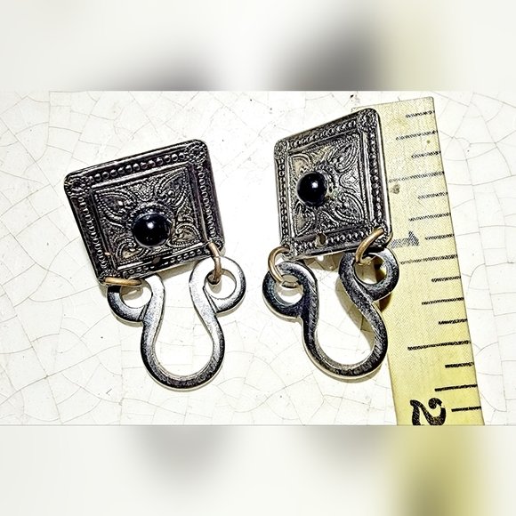 Vintage Silver with black stone Art Deco  clip on earrings - Picture 4 of 5